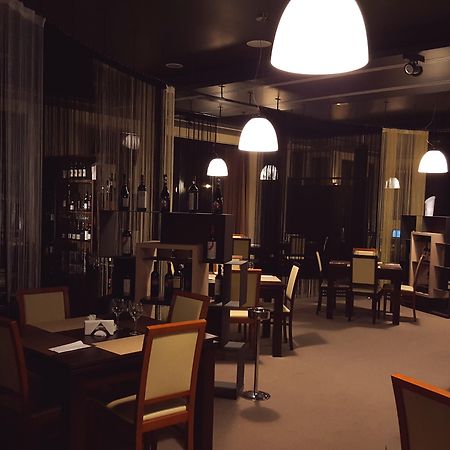 Hotel Galaxy Dumbravita  Екстериор снимка